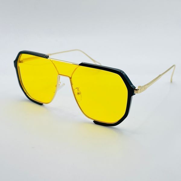 Женские солнцезащитные очки золотистые бежевые R.31758С1 фото
