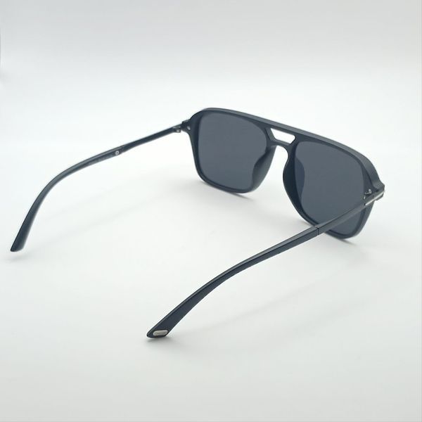 Солнцезащитные очки TF Polarized квадратные матовые Е.PX2101.C3 фото